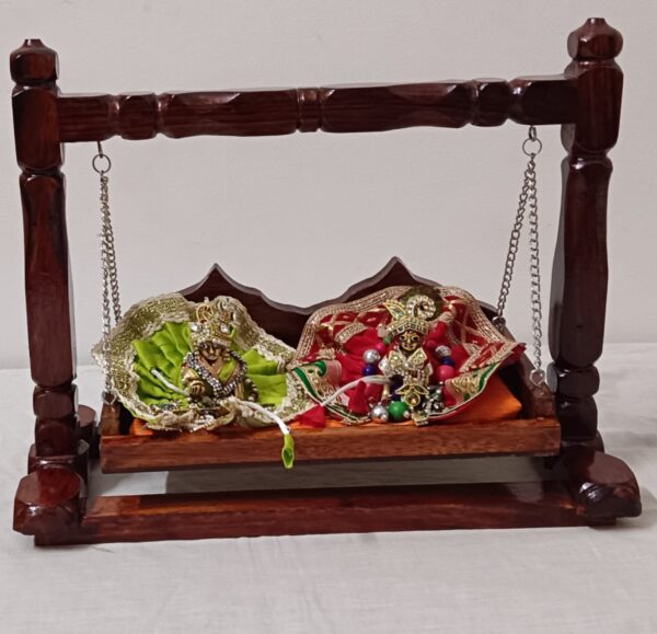 Muscular Jhula for Radha Krishan
